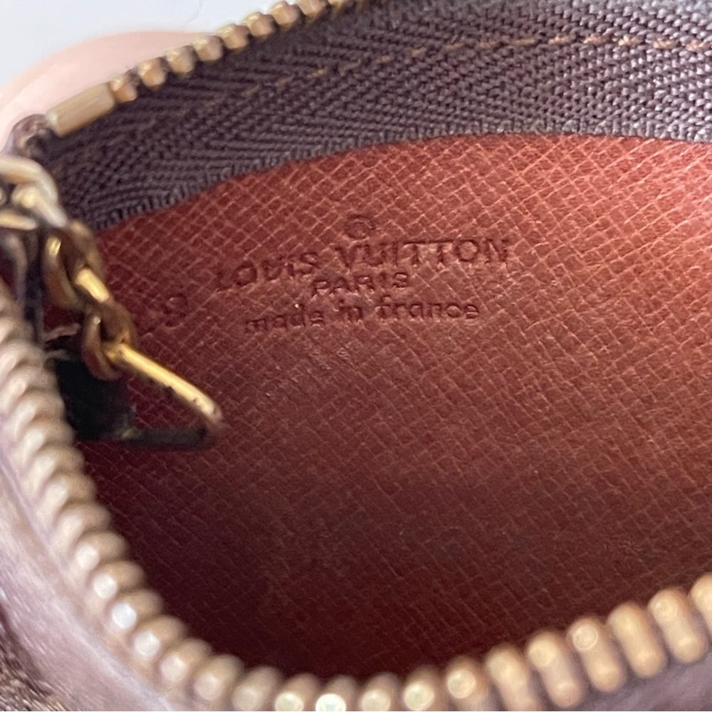 Louis Vuitton Vintage Monogram keypouch - Picture 12 of 12